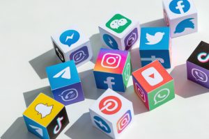 5 things you must cover in your social media guide